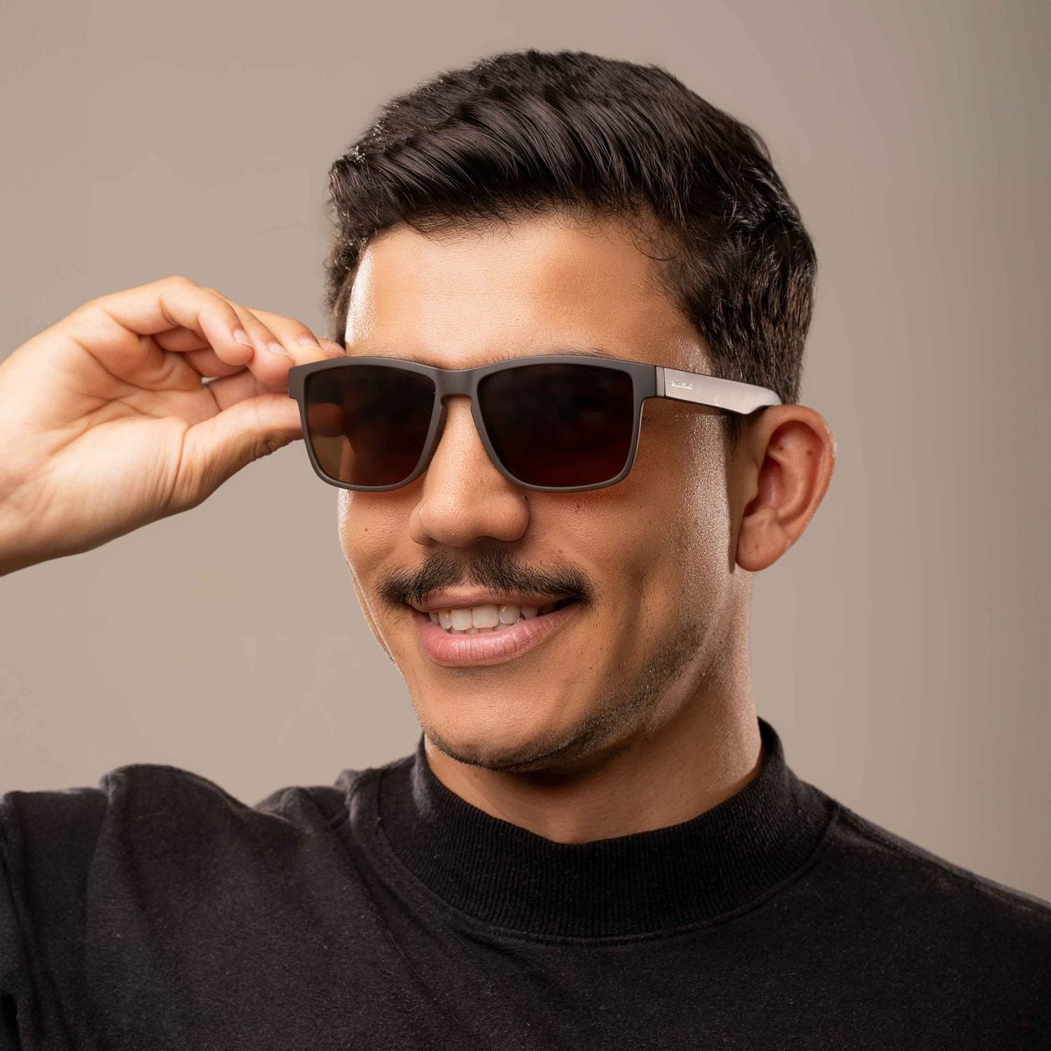 OCULOS CHILLI BEANS MASCULINO ONIX POLICARBONATO OCCL4709